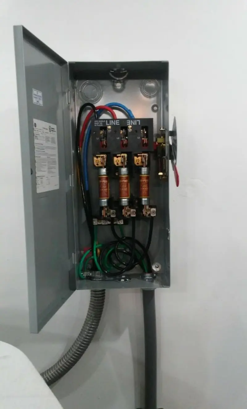 Three-phase disconnect switch installed for Smoke Detector Installation in Linthicum